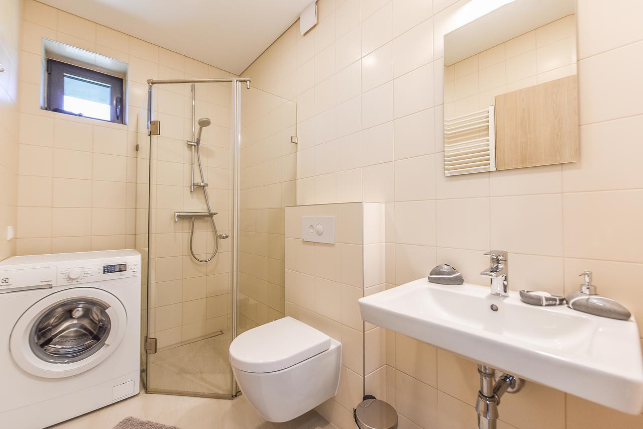 Smilciu Trio Keturvieciai Apartamentai Su Terasa Palanga Exteriör bild